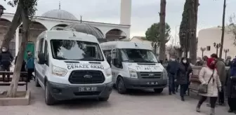 Konya'daki otobüs kazasında ölen 2 kişi son yolculuklarına uğurlanıyor (2)