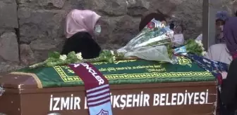 Tur otobüsünün devrilmesi sonucu hayatını kaybeden milli sporcu son yolculuğuna uğurlandı