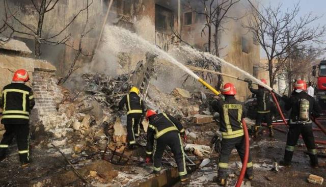 İran'ın Tebriz kentinde askeri eğitim uçağı düştü: 3 kişi hayatını kaybetti İran'ın Tebriz kentinde askeri eğitim uçağı düştü: 3 kişi hayatını kaybetti