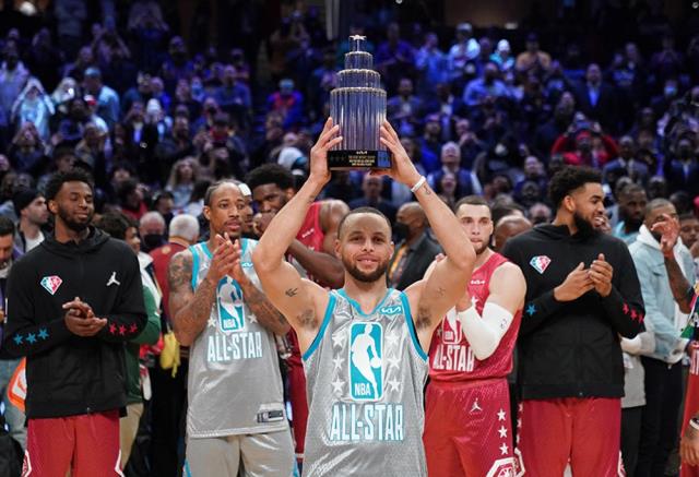 NBA All Star 2022'de LeBron James'in takımı kazandı! Stephen Curry tarihe geçti
