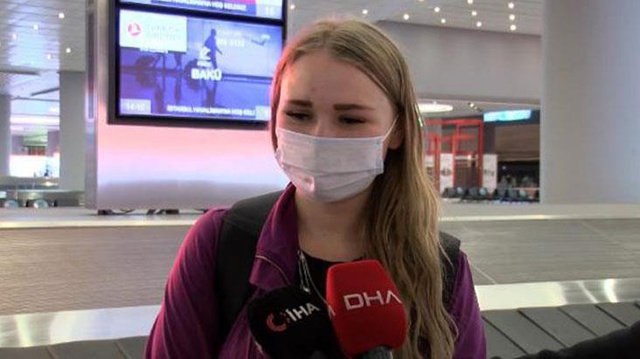 Ukrayna'dan İstanbul'a inen kafiledekiler, Kiev'deki son durumu anlattı: İnsanlar evlerini satmaya başladı Ukrayna'dan İstanbul'a inen kafiledekiler, Kiev'deki son durumu anlattı: İnsanlar evlerini satmaya başladı