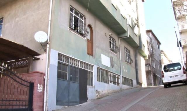 İstanbul'un göbeğinde ilginç bina: Kapısı var, çıkışı yok İstanbul'un göbeğinde ilginç bina: Kapısı var, çıkışı yok