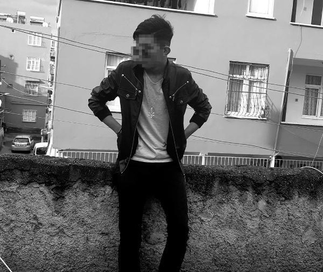 Platonik aşık dehşet saçtı! 17 yaşındaki genç kalbinden bıçaklanarak öldürüldü Platonik aşık dehşet saçtı! 17 yaşındaki genç kalbinden bıçaklanarak öldürüldü