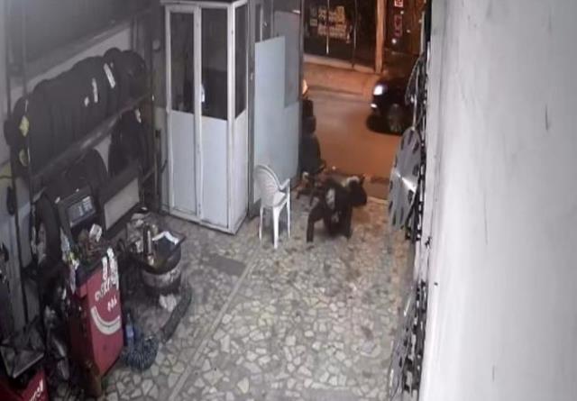 O Ses Türkiye yarışmacısı Talha Burak Karayılan, silahlı saldırıya uğradı O Ses Türkiye yarışmacısı Talha Burak Karayılan, silahlı saldırıya uğradı