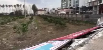 Fırtına çatıları uçurdu, araçlarda hasara yol açtı (2)