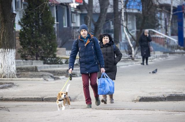 Şehirlerde patlama sesleri yankılanıyor! Ukrayna'da halk çok tedirgin, savaş korkusu sokaklara yansıdı Şehirlerde patlama sesleri yankılanıyor! Ukrayna'da halk çok tedirgin, savaş korkusu sokaklara yansıdı