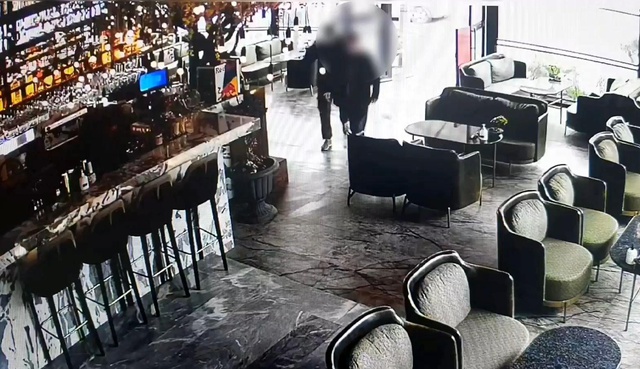 Yol sorma bahanesiyle hırsızlık! Turistleri uyku ilacıyla uyutup soydular Yol sorma bahanesiyle hırsızlık! Turistleri uyku ilacıyla uyutup soydular