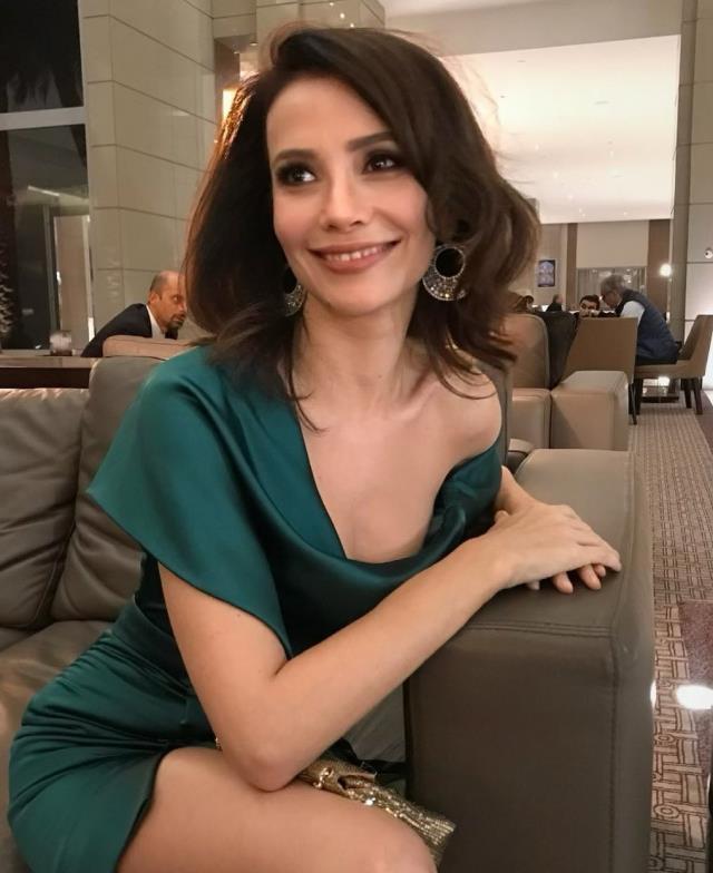 Songül Öden 'Ukraynalı kadın mültecileri kabul edelim' yorumuna öfke kustu: Şakalarınızı alıp defolun