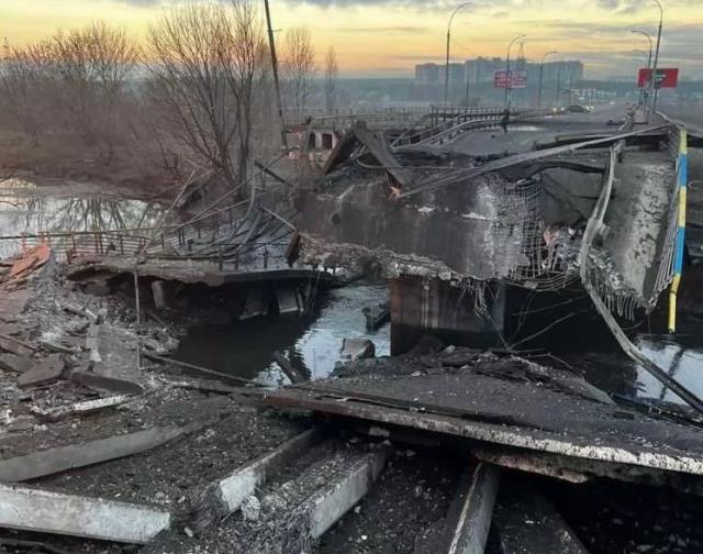 Ukrayna, Rusya'nın sivilleri hedef almasını Nazi Almanya'sı dönemine benzetti