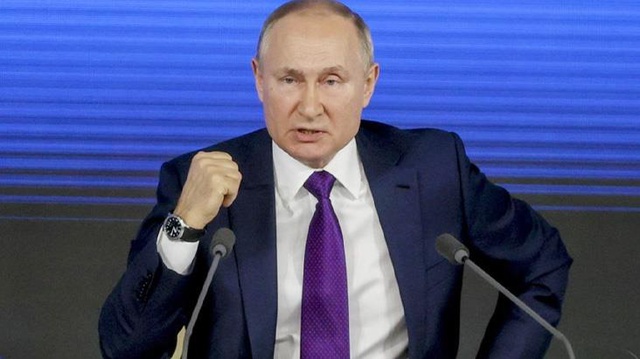 Putin'den muhalif Rus medyasına Ukrayna tehdidi! İşgal ve savaş kelimelerini kullananlara soruşturma açıldı Putin'den muhalif Rus medyasına Ukrayna tehdidi! İşgal ve savaş kelimelerini kullananlara soruşturma açıldı
