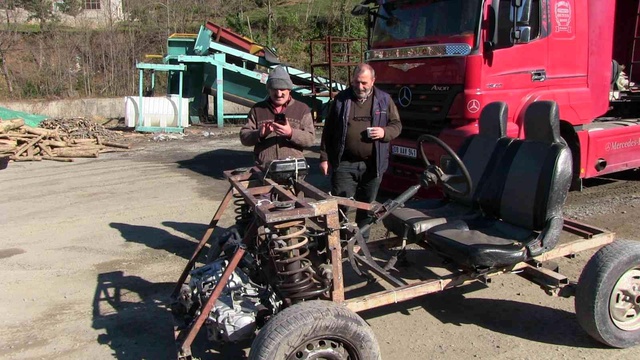 İki kardeş hurdadan 10 bin liraya araç yaptı! 80 kilometrede 3 litre yakıt harcıyor
