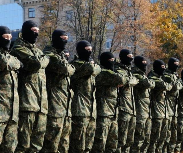 Ukraynalı milyarderin desteklediği neo-Nazi taburu Rusya'yla savaşmaya hazır