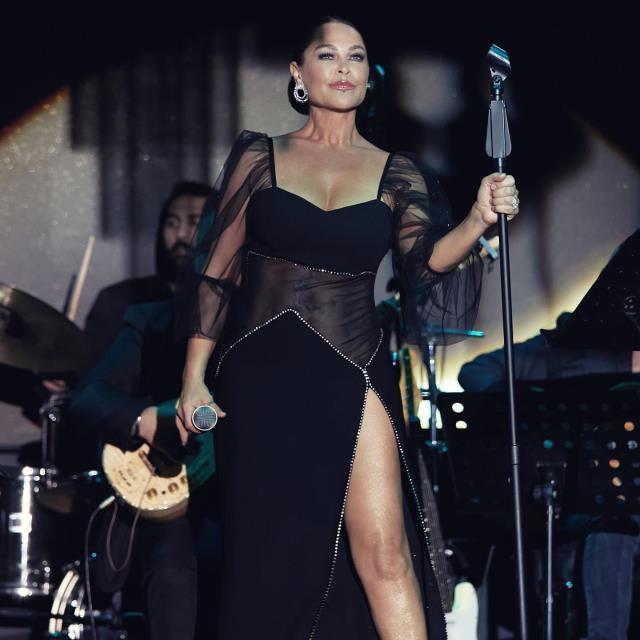 Ünlü isimler, güzellik merkezi açılışlarından paraya para demiyor! Zirvede 800 bin TL ile Hülya Avşar var