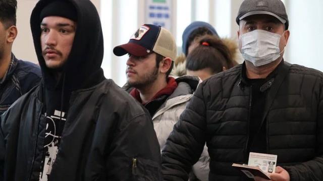 Savaşın ortasından tahliye edilen ilk kafile yurda döndü! Ukrayna'dan yola çıkan Türk vatandaşları yurda giriş yapmaya başladı