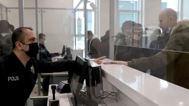 Savaşın ortasından tahliye edilen ilk kafile yurda döndü! Ukrayna'dan yola çıkan Türk vatandaşları yurda giriş yapmaya başladı