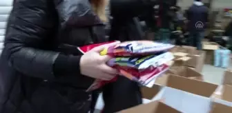 Ukrayna'nın Ankara Büyükelçiliğine Türk halkından yardım paketleri