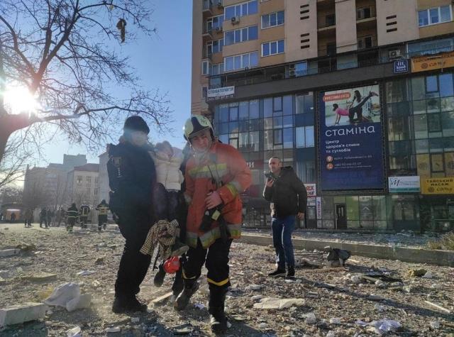 Savaşta 5. gün! Ukrayna güne patlama sesleriyle başladı, bilanço gittikçe ağırlaşıyor Savaşta 5. gün! Ukrayna güne patlama sesleriyle başladı, bilanço gittikçe ağırlaşıyor