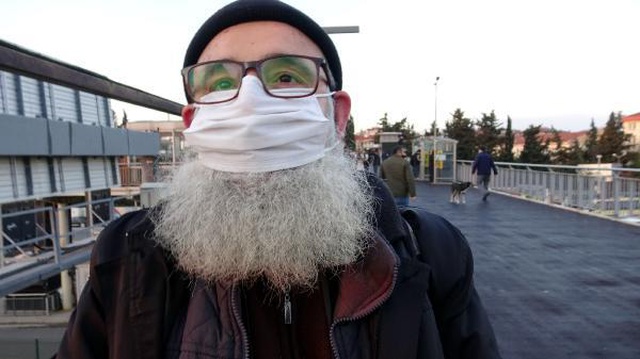 Yine taksiciler yine kaos! Bu sefer de yabancı uyruklu yolcuya yumruklu saldırı