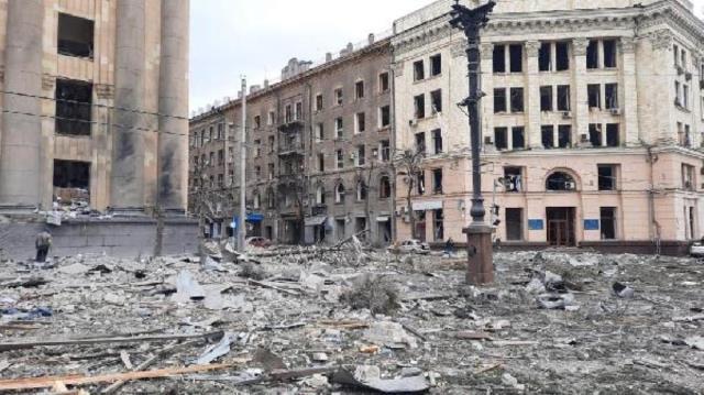 5 günde 56 füze atılan Ukrayna'nın Cumhurbaşkanı Zelenski'den dünyaya çağrı: Ruslara gökyüzünü kapatın 5 günde 56 füze atılan Ukrayna'nın Cumhurbaşkanı Zelenski'den dünyaya çağrı: Ruslara gökyüzünü kapatın