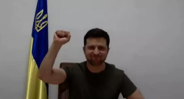 Avrupa Parlamentosu'nda konuşan Ukrayna lideri Zelenski ayakta alkışlandı