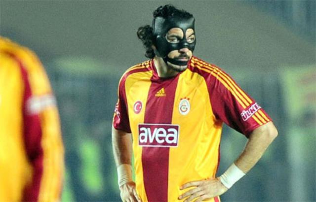 Kerem Aktürkoğlu, 13 karşılaşmada daha forma giyerse bir sezonda en fazla maça çıkan Galatasaraylı olacak