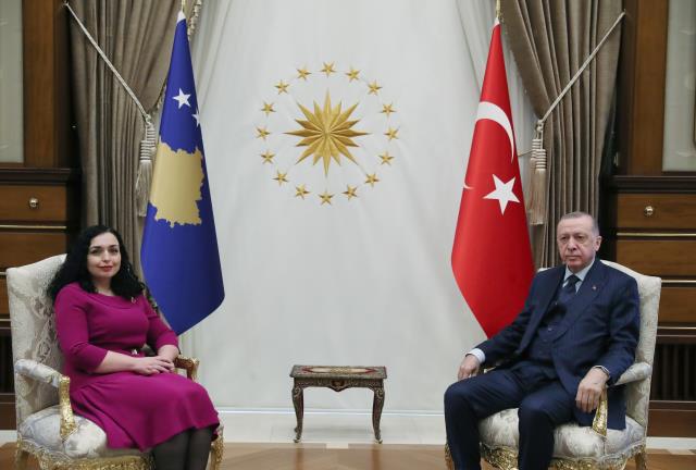 Son Dakika: Cumhurbaşkanı Erdoğan'dan Ukrayna'nın AB üyeliği talebiyle ilgili açıklama: Gösterdiğiniz hassasiyeti Türkiye için de gösterin Son Dakika: Cumhurbaşkanı Erdoğan'dan Ukrayna'nın AB üyeliği talebiyle ilgili açıklama: Gösterdiğiniz hassasiyeti Türkiye için de gösterin