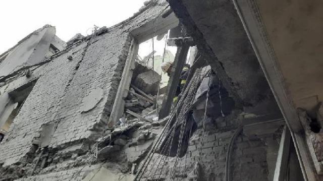 Son dakika! Rus ordusu, Harkov'da belediye binasın füzeyle vurdu! Patlama anı saniye saniye kamerada Son dakika! Rus ordusu, Harkov'da belediye binasın füzeyle vurdu! Patlama anı saniye saniye kamerada