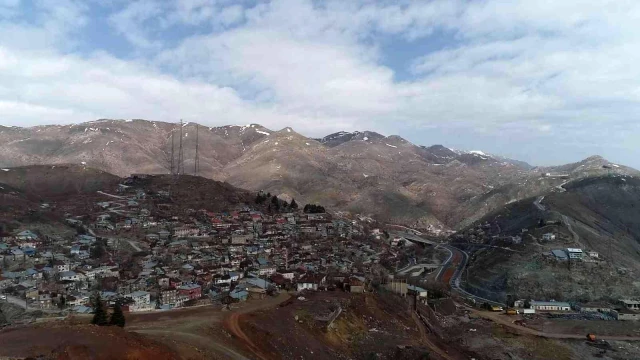 Türkiye'nin en büyük maden rezervinin bulunduğu ilçede vatandaşlar heyecanlı