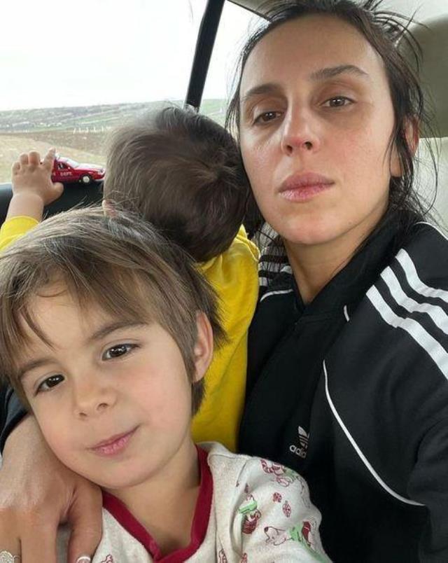 Türkiye'ye sığınan Ukraynalı şarkıcı Jamala'dan Türklere ve Cumhurbaşkanı Erdoğan'a teşekkür Türkiye'ye sığınan Ukraynalı şarkıcı Jamala'dan Türklere ve Cumhurbaşkanı Erdoğan'a teşekkür