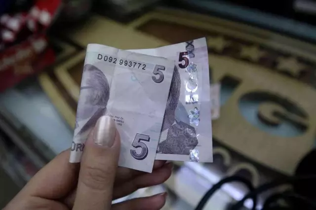 Elindeki hatalı basım paralara teklif bekliyor: 25, 30 bine satabilirim