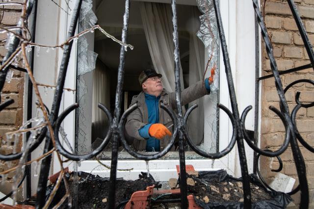 Ukrayna-Rusya savaşında 7. gün! Kiev bombalanıyor, Harkov'da polis merkezi füzelerle vuruldu Ukrayna-Rusya savaşında 7. gün! Kiev bombalanıyor, Harkov'da polis merkezi füzelerle vuruldu