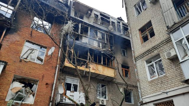 Savaşta 8. gün! Ukrayna, Kiev'e yürüyen Rus ordusunu engellemek için köprüleri patlatıyor Savaşta 8. gün! Ukrayna, Kiev'e yürüyen Rus ordusunu engellemek için köprüleri patlatıyor