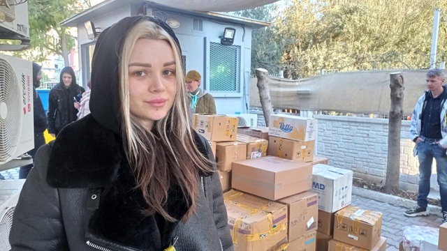 Antalya'dan Ukrayna'ya 2 tır dolusu yardım Antalya'dan Ukrayna'ya 2 tır dolusu yardım