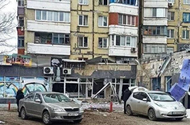 Kiev, hendek kazıp savaşa hazırlanırken, Mariupol da direniş devam ediyor! Kiev, hendek kazıp savaşa hazırlanırken, Mariupol da direniş devam ediyor!