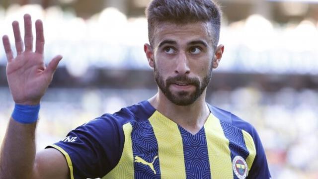 Muslera ve Rossi aynı forma için ter dökecek