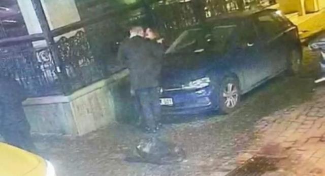 Ünlü otelin 7. katından düşmüştü: Eşi ile defalarca kavga ederek otele girmişler. İşte o görüntü Ünlü otelin 7. katından düşmüştü: Eşi ile defalarca kavga ederek otele girmişler. İşte o görüntü