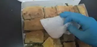 Baklava kutusu ile güvercinlerin kartonundan uyuşturucu çıktı