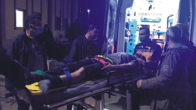 Hızını alamayan araç, kaza yapan araçların arasına daldı: 1 polis şehit, 1 ölü, 4 yaralı Hızını alamayan araç, kaza yapan araçların arasına daldı: 1 polis şehit, 1 ölü, 4 yaralı