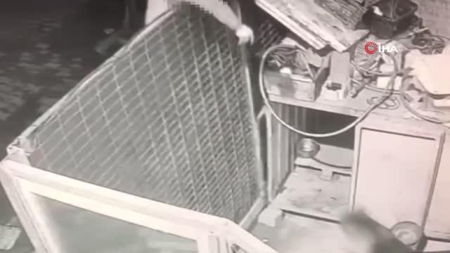 Köpeğe önce silahla ateş etti, sonra değnek fırlatarak eziyet etti