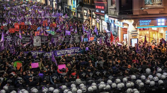 8 Mart Dünya Kadınlar Günü için İstanbul Valiliğinden açıklama geldi 8 Mart Dünya Kadınlar Günü için İstanbul Valiliğinden açıklama geldi