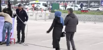 Sur Yapı Marka Alışveriş Merkezi'nden kadınlara sıcak hava balonlu kutlama