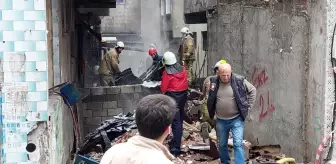 Son dakika! Gaziosmanpaşa'da hurdacıların ihmali yangına sebep oldu