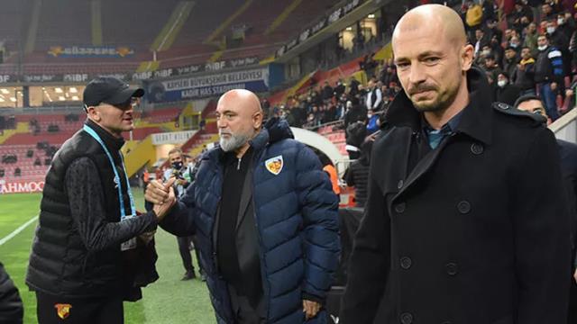 Son Dakika: Kimse beklemiyordu! Göztepe'de teknik direktör Nestor El Maestro ile yollar ayrıldı Son Dakika: Kimse beklemiyordu! Göztepe'de teknik direktör Nestor El Maestro ile yollar ayrıldı