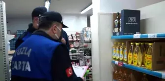 Tuzla Belediyesi ekiplerinden marketlere yağ denetimi