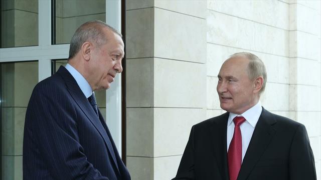 Dünyaca ünlü gazete, Putin'i ikna edecek iki liderin ismini yazdı! Biri Cumhurbaşkanı Erdoğan Dünyaca ünlü gazete, Putin'i ikna edecek iki liderin ismini yazdı! Biri Cumhurbaşkanı Erdoğan