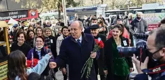 Memleket Partisi Genel Başkanı İnce, kadınlara karanfil dağıttı