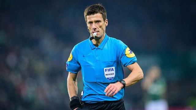 Son Dakika: Barcelona-Galatasaray karşılaşmasına Fransız hakem atandı Son Dakika: Barcelona-Galatasaray karşılaşmasına Fransız hakem atandı