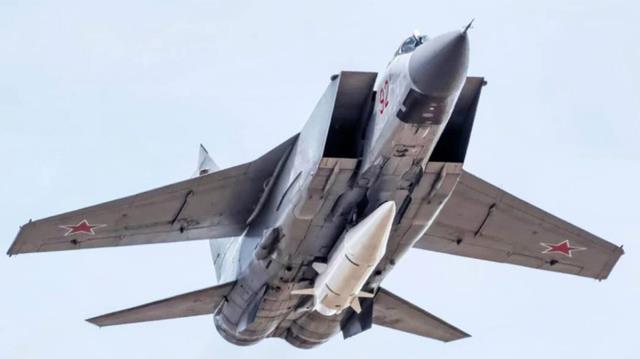 Dünyaya boşuna kafa tutmuyormuş! İşte Rusya lideri Putin'in elindeki süper silahlar Dünyaya boşuna kafa tutmuyormuş! İşte Rusya lideri Putin'in elindeki süper silahlar