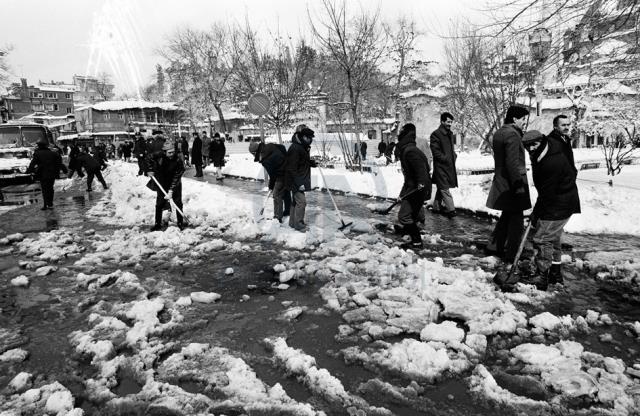 Meşhur 1987 kışında ne oldu? Ne kadar kar yağdı? Bilmeyenler için işte o görüntüler!