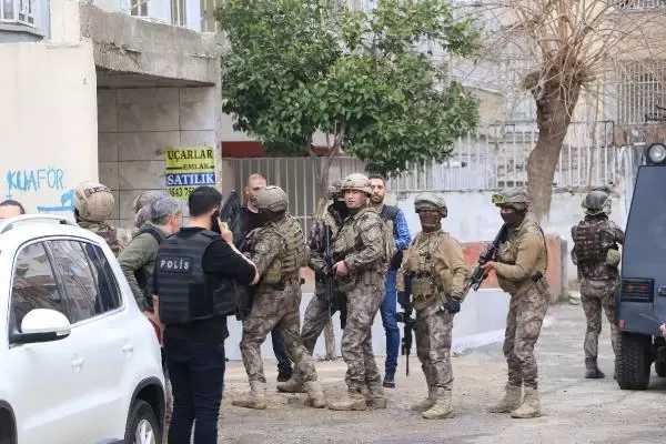 Polisin dur ihtarında bulunduğu şüpheliler ateş açtı! 1 polis şehit düştü, 1 polis ağır yaralandı